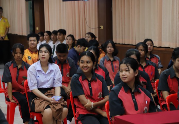 ภาพกิจกรรม  คณะวิทยาศาสตร์และเทคโนโลยี มหาวิทยาลัยราชภัฏกำแพงเพชร จัดกิจกรรมค่ายวิชาการเพื่อพัฒนากำลังคนด้านวิทยาศาสตร์และเทคโนโลยี ปีการศึกษา 2567 โรงเรียนวังแขมวิทยาคม