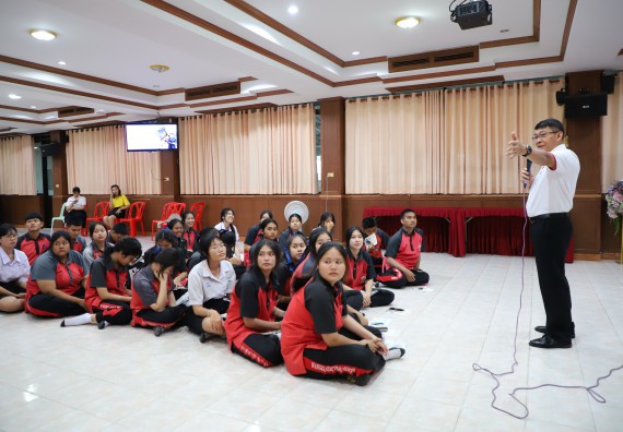 ภาพกิจกรรม  คณะวิทยาศาสตร์และเทคโนโลยี มหาวิทยาลัยราชภัฏกำแพงเพชร จัดกิจกรรมค่ายวิชาการเพื่อพัฒนากำลังคนด้านวิทยาศาสตร์และเทคโนโลยี ปีการศึกษา 2567 โรงเรียนวังแขมวิทยาคม