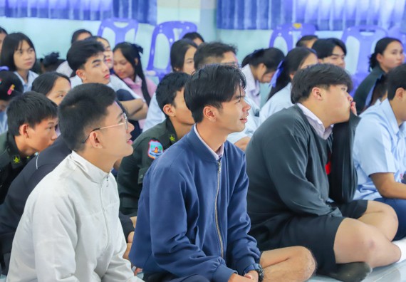 ภาพกิจกรรม  คณะวิทยาศาสตร์และเทคโนโลยี มหาวิทยาลัยราชภัฏกำแพงเพชร จัดกิจกรรมค่ายวิชาการเพื่อพัฒนากำลังคนด้านวิทยาศาสตร์และเทคโนโลยี ปีการศึกษา 2567 โรงเรียนพบพระวิทยาคม