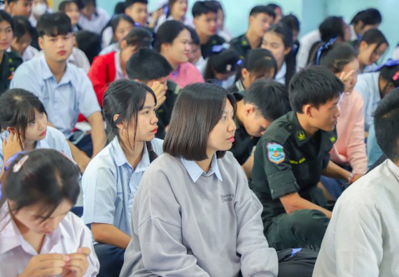 ภาพกิจกรรม  คณะวิทยาศาสตร์และเทคโนโลยี มหาวิทยาลัยราชภัฏกำแพงเพชร จัดกิจกรรมค่ายวิชาการเพื่อพัฒนากำลังคนด้านวิทยาศาสตร์และเทคโนโลยี ปีการศึกษา 2567 โรงเรียนพบพระวิทยาคม