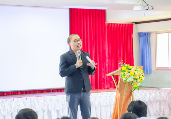 ภาพกิจกรรม  คณะวิทยาศาสตร์และเทคโนโลยี มหาวิทยาลัยราชภัฏกำแพงเพชร จัดกิจกรรมค่ายวิชาการเพื่อพัฒนากำลังคนด้านวิทยาศาสตร์และเทคโนโลยี ปีการศึกษา 2567 โรงเรียนพบพระวิทยาคม