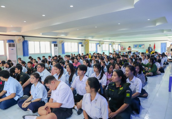 ภาพกิจกรรม  คณะวิทยาศาสตร์และเทคโนโลยี มหาวิทยาลัยราชภัฏกำแพงเพชร จัดกิจกรรมค่ายวิชาการเพื่อพัฒนากำลังคนด้านวิทยาศาสตร์และเทคโนโลยี ปีการศึกษา 2567 โรงเรียนพบพระวิทยาคม