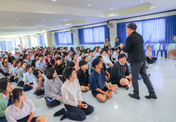 ภาพกิจกรรม  คณะวิทยาศาสตร์และเทคโนโลยี มหาวิทยาลัยราชภัฏกำแพงเพชร จัดกิจกรรมค่ายวิชาการเพื่อพัฒนากำลังคนด้านวิทยาศาสตร์และเทคโนโลยี ปีการศึกษา 2567 โรงเรียนพบพระวิทยาคม