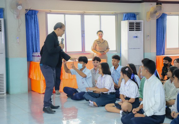 ภาพกิจกรรม  คณะวิทยาศาสตร์และเทคโนโลยี มหาวิทยาลัยราชภัฏกำแพงเพชร จัดกิจกรรมค่ายวิชาการเพื่อพัฒนากำลังคนด้านวิทยาศาสตร์และเทคโนโลยี ปีการศึกษา 2567 โรงเรียนพบพระวิทยาคม