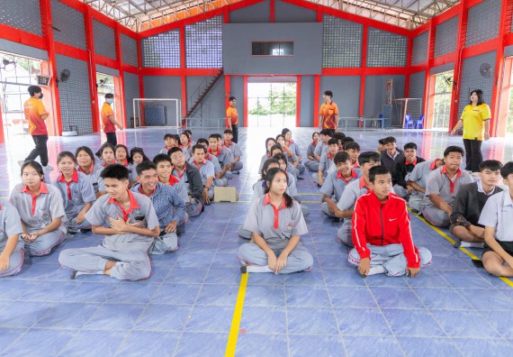 ภาพกิจกรรมคณะวิทยาศาสตร์และเทคโนโลยี มหาวิทยาลัยราชภัฏกำแพงเพชร จัดกิจกรรมค่ายวิชาการเพื่อพัฒนากำลังคนด้านวิทยาศาสตร์และเทคโนโลยี ปีการศึกษา 2567  โรงเรียนสักงามวิทยา