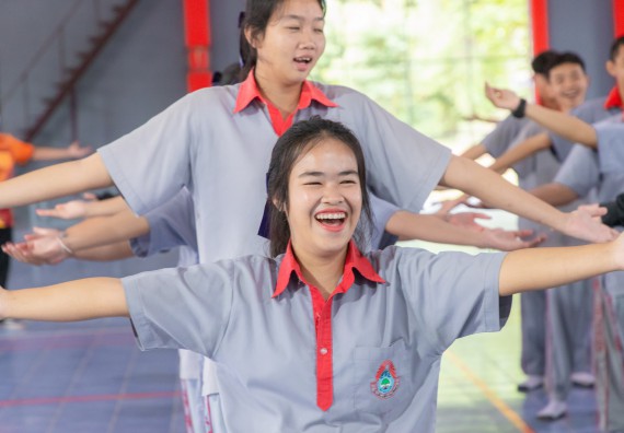 ภาพกิจกรรมคณะวิทยาศาสตร์และเทคโนโลยี มหาวิทยาลัยราชภัฏกำแพงเพชร จัดกิจกรรมค่ายวิชาการเพื่อพัฒนากำลังคนด้านวิทยาศาสตร์และเทคโนโลยี ปีการศึกษา 2567  โรงเรียนสักงามวิทยา