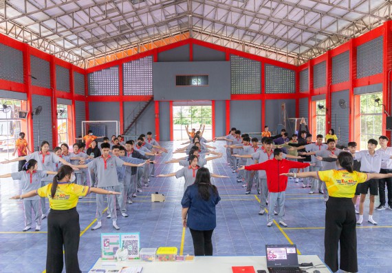 ภาพกิจกรรมคณะวิทยาศาสตร์และเทคโนโลยี มหาวิทยาลัยราชภัฏกำแพงเพชร จัดกิจกรรมค่ายวิชาการเพื่อพัฒนากำลังคนด้านวิทยาศาสตร์และเทคโนโลยี ปีการศึกษา 2567  โรงเรียนสักงามวิทยา