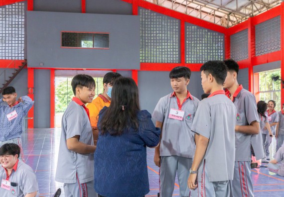 ภาพกิจกรรมคณะวิทยาศาสตร์และเทคโนโลยี มหาวิทยาลัยราชภัฏกำแพงเพชร จัดกิจกรรมค่ายวิชาการเพื่อพัฒนากำลังคนด้านวิทยาศาสตร์และเทคโนโลยี ปีการศึกษา 2567  โรงเรียนสักงามวิทยา