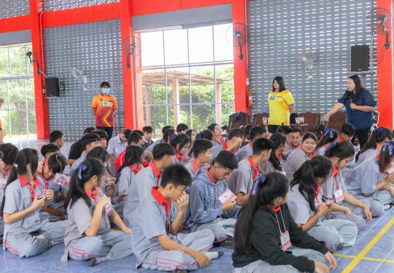 ภาพกิจกรรมคณะวิทยาศาสตร์และเทคโนโลยี มหาวิทยาลัยราชภัฏกำแพงเพชร จัดกิจกรรมค่ายวิชาการเพื่อพัฒนากำลังคนด้านวิทยาศาสตร์และเทคโนโลยี ปีการศึกษา 2567  โรงเรียนสักงามวิทยา