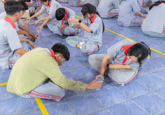 ภาพกิจกรรมคณะวิทยาศาสตร์และเทคโนโลยี มหาวิทยาลัยราชภัฏกำแพงเพชร จัดกิจกรรมค่ายวิชาการเพื่อพัฒนากำลังคนด้านวิทยาศาสตร์และเทคโนโลยี ปีการศึกษา 2567  โรงเรียนสักงามวิทยา