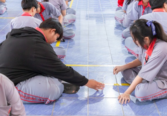 ภาพกิจกรรมคณะวิทยาศาสตร์และเทคโนโลยี มหาวิทยาลัยราชภัฏกำแพงเพชร จัดกิจกรรมค่ายวิชาการเพื่อพัฒนากำลังคนด้านวิทยาศาสตร์และเทคโนโลยี ปีการศึกษา 2567  โรงเรียนสักงามวิทยา