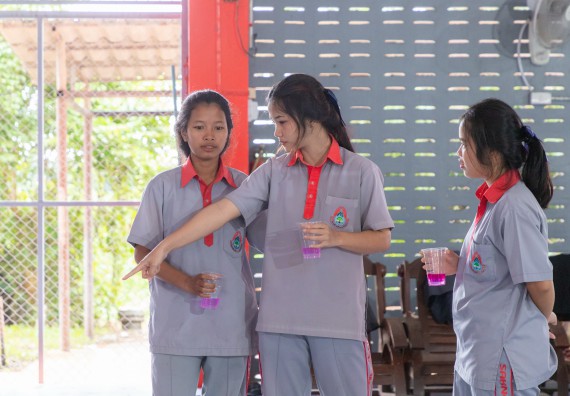 ภาพกิจกรรมคณะวิทยาศาสตร์และเทคโนโลยี มหาวิทยาลัยราชภัฏกำแพงเพชร จัดกิจกรรมค่ายวิชาการเพื่อพัฒนากำลังคนด้านวิทยาศาสตร์และเทคโนโลยี ปีการศึกษา 2567  โรงเรียนสักงามวิทยา