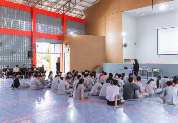 ภาพกิจกรรมคณะวิทยาศาสตร์และเทคโนโลยี มหาวิทยาลัยราชภัฏกำแพงเพชร จัดกิจกรรมค่ายวิชาการเพื่อพัฒนากำลังคนด้านวิทยาศาสตร์และเทคโนโลยี ปีการศึกษา 2567  โรงเรียนสักงามวิทยา