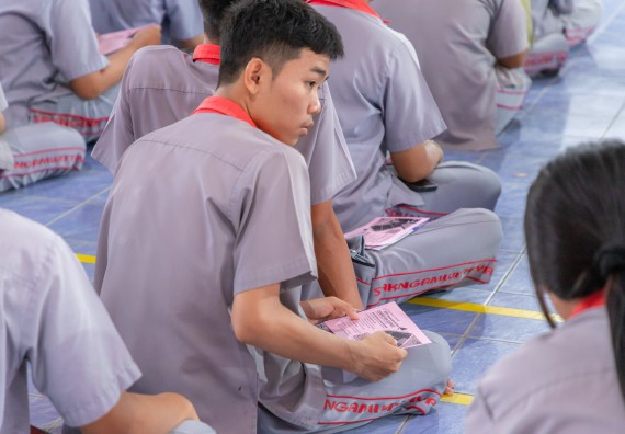 ภาพกิจกรรมคณะวิทยาศาสตร์และเทคโนโลยี มหาวิทยาลัยราชภัฏกำแพงเพชร จัดกิจกรรมค่ายวิชาการเพื่อพัฒนากำลังคนด้านวิทยาศาสตร์และเทคโนโลยี ปีการศึกษา 2567  โรงเรียนสักงามวิทยา