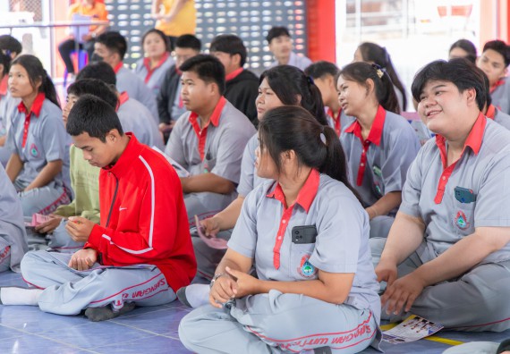 ภาพกิจกรรมคณะวิทยาศาสตร์และเทคโนโลยี มหาวิทยาลัยราชภัฏกำแพงเพชร จัดกิจกรรมค่ายวิชาการเพื่อพัฒนากำลังคนด้านวิทยาศาสตร์และเทคโนโลยี ปีการศึกษา 2567  โรงเรียนสักงามวิทยา