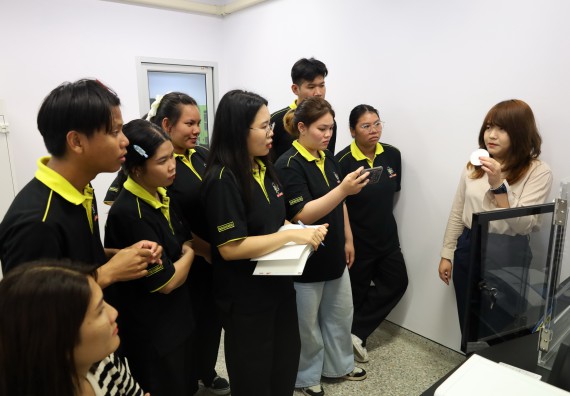 ภาพกิจกรรม  โปรแกรมวิชาเคมี จัดอบรมเชิงปฏิบัติการชุดเครื่องมือวิเคราะห์สารสำคัญด้วยแสงอินฟราเรด (Fourier Transform Infrared Spectrometer)