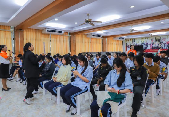 ภาพกิจกรรม  คณะวิทยาศาสตร์และเทคโนโลยี มหาวิทยาลัยราชภัฏกำแพงเพชร จัดกิจกรรมค่ายวิชาการเพื่อพัฒนากำลังคนด้านวิทยาศาสตร์และเทคโนโลยี ปีการศึกษา 2567  โรงเรียนมัธยมพัชรกิติยาภา 2 กำแพงเพชร