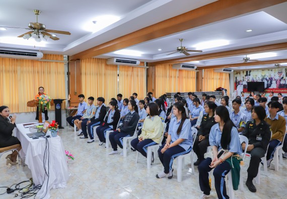 ภาพกิจกรรม  คณะวิทยาศาสตร์และเทคโนโลยี มหาวิทยาลัยราชภัฏกำแพงเพชร จัดกิจกรรมค่ายวิชาการเพื่อพัฒนากำลังคนด้านวิทยาศาสตร์และเทคโนโลยี ปีการศึกษา 2567  โรงเรียนมัธยมพัชรกิติยาภา 2 กำแพงเพชร