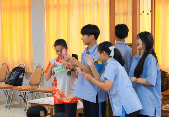 ภาพกิจกรรม  คณะวิทยาศาสตร์และเทคโนโลยี มหาวิทยาลัยราชภัฏกำแพงเพชร จัดกิจกรรมค่ายวิชาการเพื่อพัฒนากำลังคนด้านวิทยาศาสตร์และเทคโนโลยี ปีการศึกษา 2567  โรงเรียนมัธยมพัชรกิติยาภา 2 กำแพงเพชร