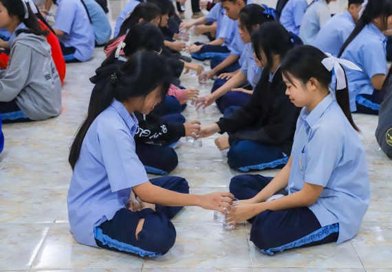 ภาพกิจกรรม  คณะวิทยาศาสตร์และเทคโนโลยี มหาวิทยาลัยราชภัฏกำแพงเพชร จัดกิจกรรมค่ายวิชาการเพื่อพัฒนากำลังคนด้านวิทยาศาสตร์และเทคโนโลยี ปีการศึกษา 2567  โรงเรียนมัธยมพัชรกิติยาภา 2 กำแพงเพชร