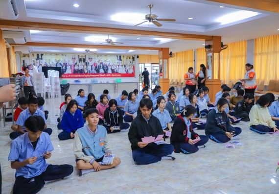 ภาพกิจกรรม  คณะวิทยาศาสตร์และเทคโนโลยี มหาวิทยาลัยราชภัฏกำแพงเพชร จัดกิจกรรมค่ายวิชาการเพื่อพัฒนากำลังคนด้านวิทยาศาสตร์และเทคโนโลยี ปีการศึกษา 2567  โรงเรียนมัธยมพัชรกิติยาภา 2 กำแพงเพชร