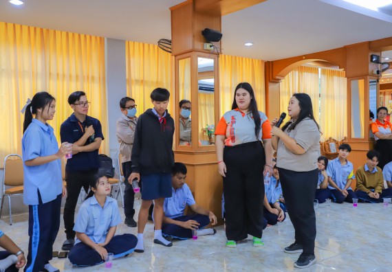 ภาพกิจกรรม  คณะวิทยาศาสตร์และเทคโนโลยี มหาวิทยาลัยราชภัฏกำแพงเพชร จัดกิจกรรมค่ายวิชาการเพื่อพัฒนากำลังคนด้านวิทยาศาสตร์และเทคโนโลยี ปีการศึกษา 2567  โรงเรียนมัธยมพัชรกิติยาภา 2 กำแพงเพชร