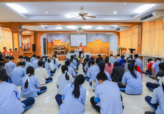 ภาพกิจกรรม  คณะวิทยาศาสตร์และเทคโนโลยี มหาวิทยาลัยราชภัฏกำแพงเพชร จัดกิจกรรมค่ายวิชาการเพื่อพัฒนากำลังคนด้านวิทยาศาสตร์และเทคโนโลยี ปีการศึกษา 2567  โรงเรียนมัธยมพัชรกิติยาภา 2 กำแพงเพชร