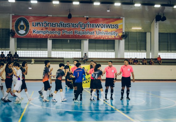 ภาพกิจกรรม  คณะวิทยาศาสตร์และเทคโนโลยี มหาวิทยาลัยราชภัฏกำแพงเพชร เจ้าภาพการแข่งขันกีฬามหาวิทยาลัยแห่งประเทศไทย ครั้งที่ 50 รอบคัดเลือก เขตภาคเหนือ ประเภทกีฬาฟุตซอล