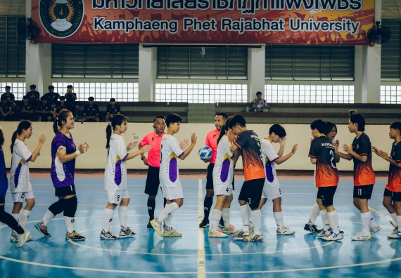 ภาพกิจกรรม  คณะวิทยาศาสตร์และเทคโนโลยี มหาวิทยาลัยราชภัฏกำแพงเพชร เจ้าภาพการแข่งขันกีฬามหาวิทยาลัยแห่งประเทศไทย ครั้งที่ 50 รอบคัดเลือก เขตภาคเหนือ ประเภทกีฬาฟุตซอล