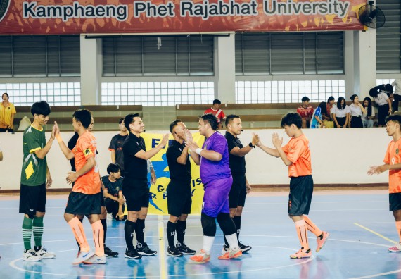ภาพกิจกรรม  คณะวิทยาศาสตร์และเทคโนโลยี มหาวิทยาลัยราชภัฏกำแพงเพชร เจ้าภาพการแข่งขันกีฬามหาวิทยาลัยแห่งประเทศไทย ครั้งที่ 50 รอบคัดเลือก เขตภาคเหนือ ประเภทกีฬาฟุตซอล