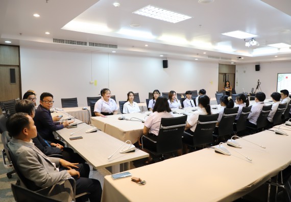 ภาพกิจกรรม หลักสูตรนวัตกรรมและธุรกิจอาหาร คณะวิทยาศาสตร์และเทคโนโลยีมอบทุนการศึกษาแรกเข้าแก่นักศึกษาของหลักสูตร