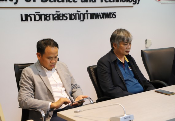 ภาพกิจกรรม หลักสูตรนวัตกรรมและธุรกิจอาหาร คณะวิทยาศาสตร์และเทคโนโลยีมอบทุนการศึกษาแรกเข้าแก่นักศึกษาของหลักสูตร