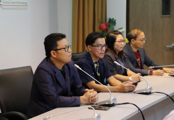 ภาพกิจกรรม หลักสูตรนวัตกรรมและธุรกิจอาหาร คณะวิทยาศาสตร์และเทคโนโลยีมอบทุนการศึกษาแรกเข้าแก่นักศึกษาของหลักสูตร