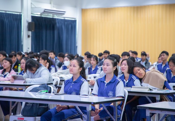 ภาพกิจกรรม  คณะวิทยาศาสตร์และเทคโนโลยี มหาวิทยาลัยราชภัฏกำแพงเพชร จัดกิจกรรมค่ายวิชาการเพื่อพัฒนากำลังคนด้านวิทยาศาสตร์และเทคโนโลยี ปีการศึกษา 2567  โรงเรียนผดุงปัญญา