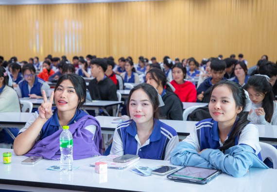 ภาพกิจกรรม  คณะวิทยาศาสตร์และเทคโนโลยี มหาวิทยาลัยราชภัฏกำแพงเพชร จัดกิจกรรมค่ายวิชาการเพื่อพัฒนากำลังคนด้านวิทยาศาสตร์และเทคโนโลยี ปีการศึกษา 2567  โรงเรียนผดุงปัญญา