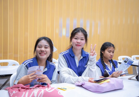 ภาพกิจกรรม  คณะวิทยาศาสตร์และเทคโนโลยี มหาวิทยาลัยราชภัฏกำแพงเพชร จัดกิจกรรมค่ายวิชาการเพื่อพัฒนากำลังคนด้านวิทยาศาสตร์และเทคโนโลยี ปีการศึกษา 2567  โรงเรียนผดุงปัญญา