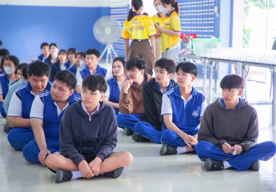 ภาพกิจกรรม  คณะวิทยาศาสตร์และเทคโนโลยี มหาวิทยาลัยราชภัฏกำแพงเพชร จัดกิจกรรมค่ายวิชาการเพื่อพัฒนากำลังคนด้านวิทยาศาสตร์และเทคโนโลยี ปีการศึกษา 2567  โรงเรียนผดุงปัญญา