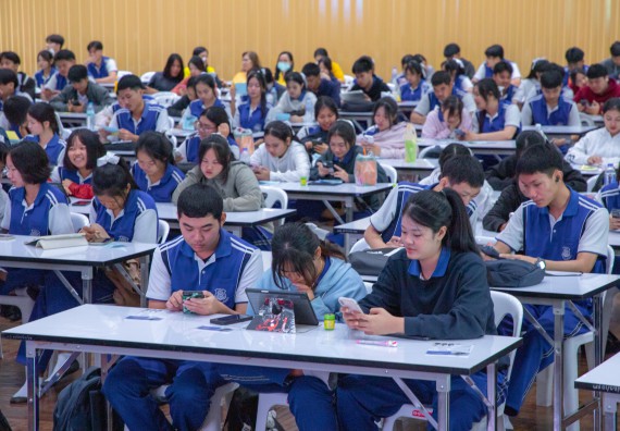 ภาพกิจกรรม  คณะวิทยาศาสตร์และเทคโนโลยี มหาวิทยาลัยราชภัฏกำแพงเพชร จัดกิจกรรมค่ายวิชาการเพื่อพัฒนากำลังคนด้านวิทยาศาสตร์และเทคโนโลยี ปีการศึกษา 2567  โรงเรียนผดุงปัญญา