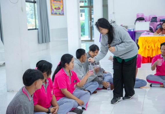 ภาพกิจกรรม  คณะวิทยาศาสตร์และเทคโนโลยี มหาวิทยาลัยราชภัฏกำแพงเพชร จัดกิจกรรมค่ายวิชาการเพื่อพัฒนากำลังคนด้านวิทยาศาสตร์และเทคโนโลยี ปีการศึกษา 2567 โรงเรียนราษฎร์ปรีชาวิทยาคม