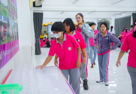 ภาพกิจกรรม  คณะวิทยาศาสตร์และเทคโนโลยี มหาวิทยาลัยราชภัฏกำแพงเพชร จัดกิจกรรมค่ายวิชาการเพื่อพัฒนากำลังคนด้านวิทยาศาสตร์และเทคโนโลยี ปีการศึกษา 2567 โรงเรียนราษฎร์ปรีชาวิทยาคม