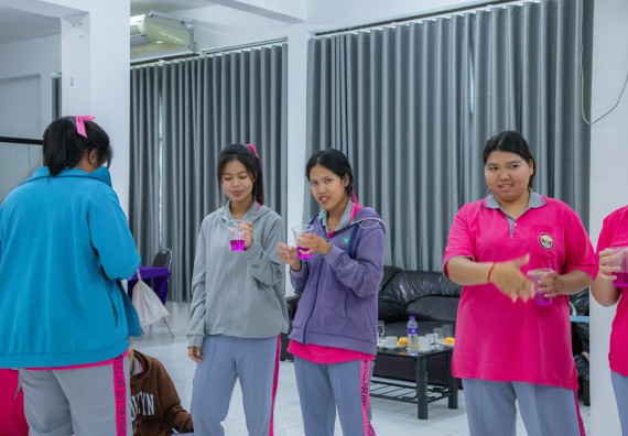 ภาพกิจกรรม  คณะวิทยาศาสตร์และเทคโนโลยี มหาวิทยาลัยราชภัฏกำแพงเพชร จัดกิจกรรมค่ายวิชาการเพื่อพัฒนากำลังคนด้านวิทยาศาสตร์และเทคโนโลยี ปีการศึกษา 2567 โรงเรียนราษฎร์ปรีชาวิทยาคม