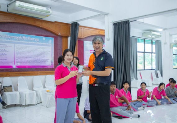 ภาพกิจกรรม  คณะวิทยาศาสตร์และเทคโนโลยี มหาวิทยาลัยราชภัฏกำแพงเพชร จัดกิจกรรมค่ายวิชาการเพื่อพัฒนากำลังคนด้านวิทยาศาสตร์และเทคโนโลยี ปีการศึกษา 2567 โรงเรียนราษฎร์ปรีชาวิทยาคม