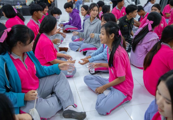 ภาพกิจกรรม  คณะวิทยาศาสตร์และเทคโนโลยี มหาวิทยาลัยราชภัฏกำแพงเพชร จัดกิจกรรมค่ายวิชาการเพื่อพัฒนากำลังคนด้านวิทยาศาสตร์และเทคโนโลยี ปีการศึกษา 2567 โรงเรียนราษฎร์ปรีชาวิทยาคม