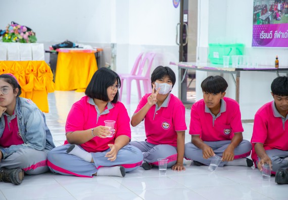 ภาพกิจกรรม  คณะวิทยาศาสตร์และเทคโนโลยี มหาวิทยาลัยราชภัฏกำแพงเพชร จัดกิจกรรมค่ายวิชาการเพื่อพัฒนากำลังคนด้านวิทยาศาสตร์และเทคโนโลยี ปีการศึกษา 2567 โรงเรียนราษฎร์ปรีชาวิทยาคม