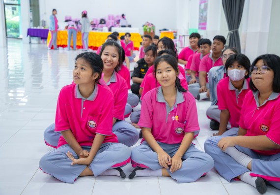 ภาพกิจกรรม  คณะวิทยาศาสตร์และเทคโนโลยี มหาวิทยาลัยราชภัฏกำแพงเพชร จัดกิจกรรมค่ายวิชาการเพื่อพัฒนากำลังคนด้านวิทยาศาสตร์และเทคโนโลยี ปีการศึกษา 2567 โรงเรียนราษฎร์ปรีชาวิทยาคม