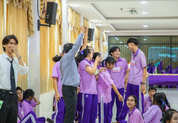 ภาพกิจกรรม  คณะวิทยาศาสตร์และเทคโนโลยี มหาวิทยาลัยราชภัฏกำแพงเพชร จัดกิจกรรมค่ายวิชาการเพื่อพัฒนากำลังคนด้านวิทยาศาสตร์และเทคโนโลยี ปีการศึกษา 2567 โรงเรียนคลองขลุงราษฎร์รังสรรค์