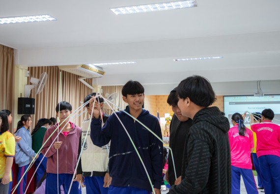 ภาพกิจกรรม   คณะวิทยาศาสตร์และเทคโนโลยี มหาวิทยาลัยราชภัฏกำแพงเพชร จัดกิจกรรมค่ายวิชาการเพื่อพัฒนากำลังคนด้านวิทยาศาสตร์และเทคโนโลยี ปีการศึกษา 2567 โรงเรียนนครไตรตรึงษ์