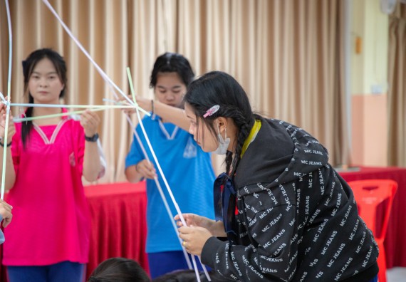 ภาพกิจกรรม   คณะวิทยาศาสตร์และเทคโนโลยี มหาวิทยาลัยราชภัฏกำแพงเพชร จัดกิจกรรมค่ายวิชาการเพื่อพัฒนากำลังคนด้านวิทยาศาสตร์และเทคโนโลยี ปีการศึกษา 2567 โรงเรียนนครไตรตรึงษ์