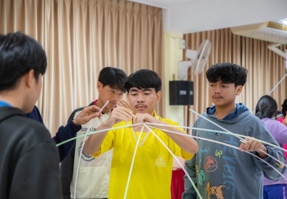 ภาพกิจกรรม   คณะวิทยาศาสตร์และเทคโนโลยี มหาวิทยาลัยราชภัฏกำแพงเพชร จัดกิจกรรมค่ายวิชาการเพื่อพัฒนากำลังคนด้านวิทยาศาสตร์และเทคโนโลยี ปีการศึกษา 2567 โรงเรียนนครไตรตรึงษ์