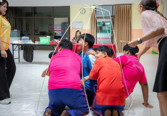 ภาพกิจกรรม   คณะวิทยาศาสตร์และเทคโนโลยี มหาวิทยาลัยราชภัฏกำแพงเพชร จัดกิจกรรมค่ายวิชาการเพื่อพัฒนากำลังคนด้านวิทยาศาสตร์และเทคโนโลยี ปีการศึกษา 2567 โรงเรียนนครไตรตรึงษ์